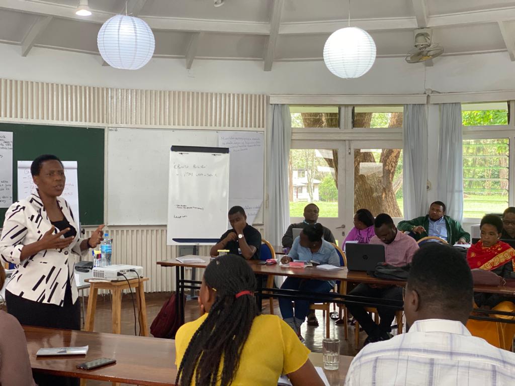 HakiRasilimali_'s tweet photo. Meet #ESKiTz facilitator for #Module8 Adv. Flaviana Charles. She is an expert on Gender, Business and Human Rights, co-founder and executive director of Business and Human Rights Tanzania, Vice chairperson of @HakiRasilimali_ Board of Directors. https://t.co/mBrwnjdD2p