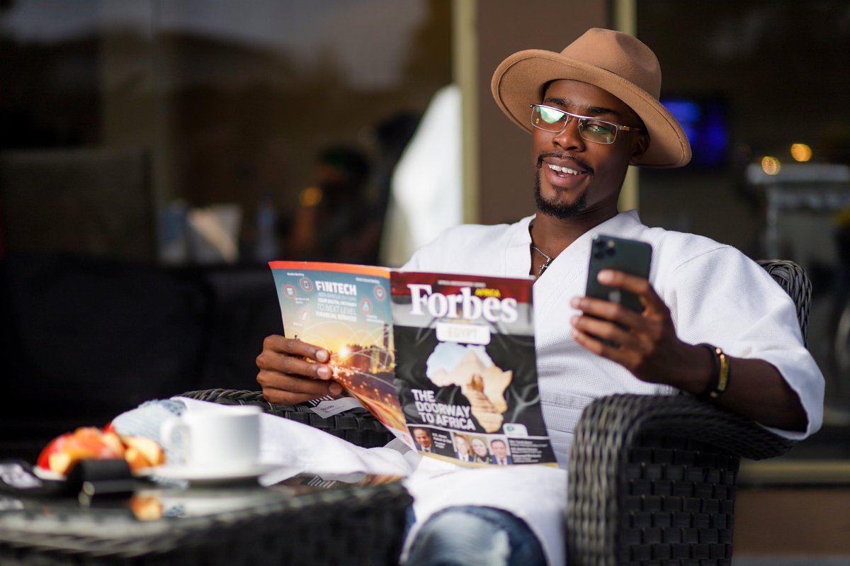 neovee_support's tweet photo. #ManlikeNeo King of the Tribe... Hot seasoned indomie... Fresh Warri bread... Forbes standard... #DearNeo #bbnaija https://t.co/F2kHUTgkYQ