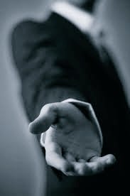 MiaYSusCosas's tweet photo. FUE...
Una tarde de septiembre.
No era el día que esperava, ni el Hombre imaginado, ni acudí a esa cita predispuesta a nada.
Rompió mi visión de la vida, aportó calma a la mía y ahí sigue sorprendiéndome cada día. De eso hace ya tres años🐺💋
#BuenosDias y sus cosas 
#MiCaballero https://t.co/G8hPGJeNlP