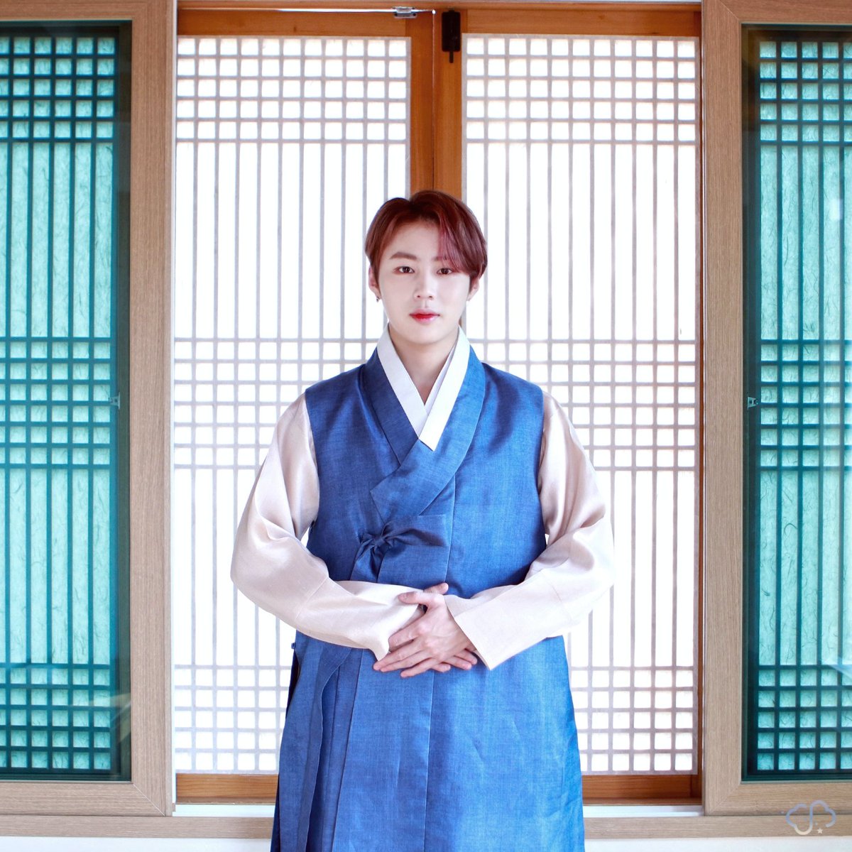 HSW_officialtwt's tweet photo. [📝]

2020 구르미와 함께하는 추석 한마당

▶ https://t.co/JN1zaajdqM

#하성운 #HASUNGWOON https://t.co/JjSYLJZzIN