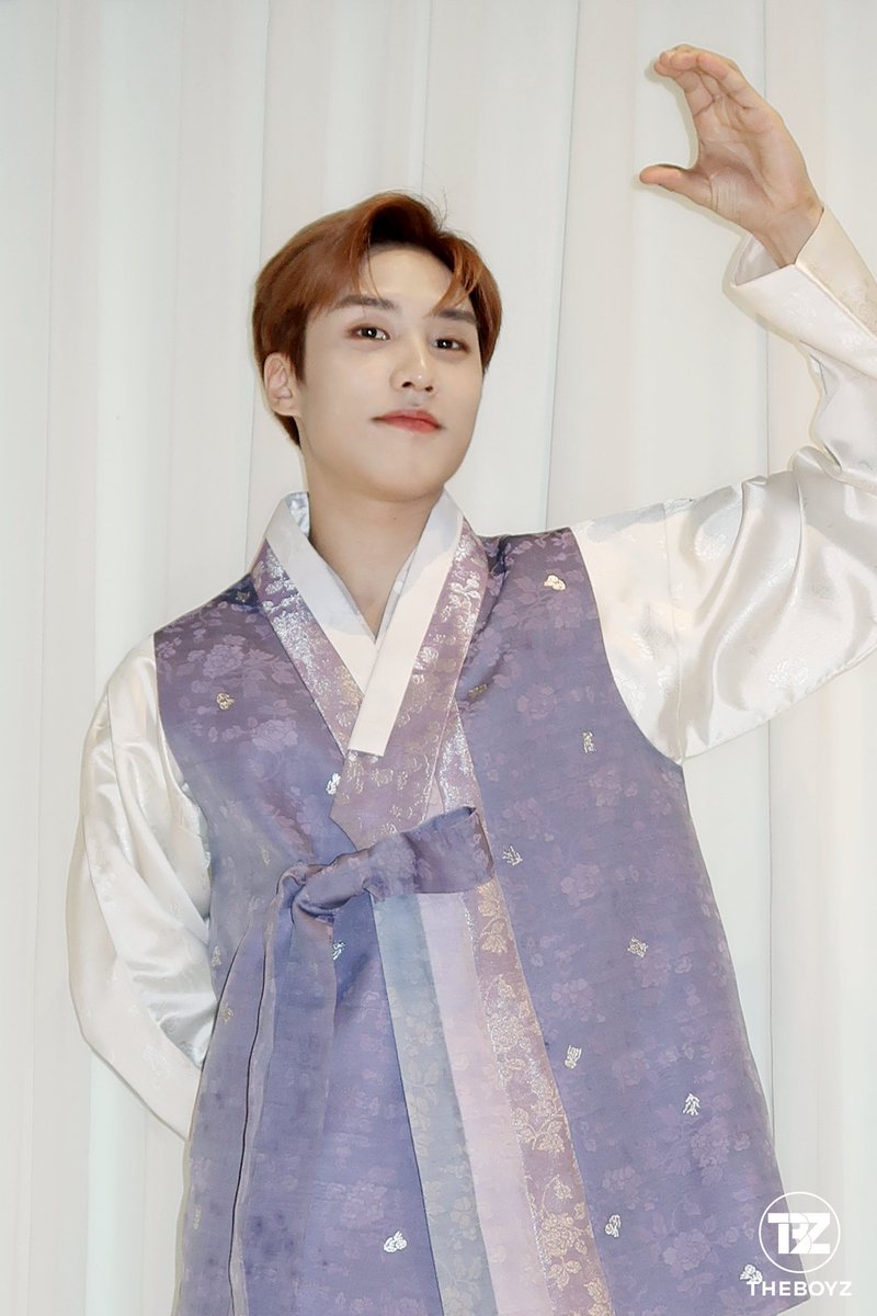 jacob_archive's tweet image. 200930 THE BOYZ와 함께하는 즐거운 추석

#더보이즈 #ドボイズ #THEBOYZ #제이콥 #ジェイコブ #JACOB