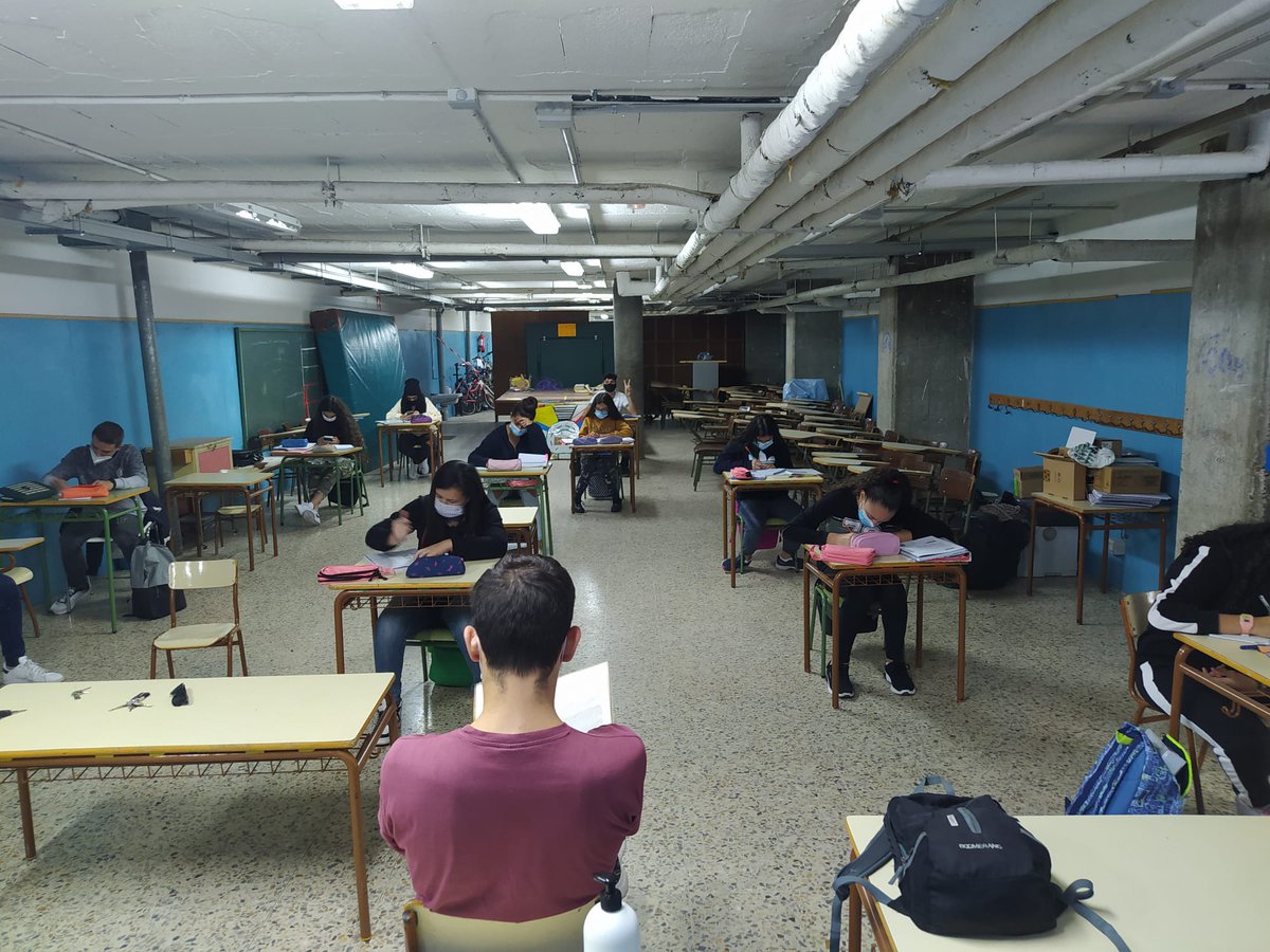 cooperacion's tweet photo. Arranca el #ProgramaLiderazgoSocial en Zaragoza, con estudio, deporte y voluntariado, para jóvenes con ganas de invertir en cuerpo, cabeza y corazón. ¡GRACIAS voluntarios, @bergnerbrand y todos los que lo hacéis posible! https://t.co/6ziiwvsruP
