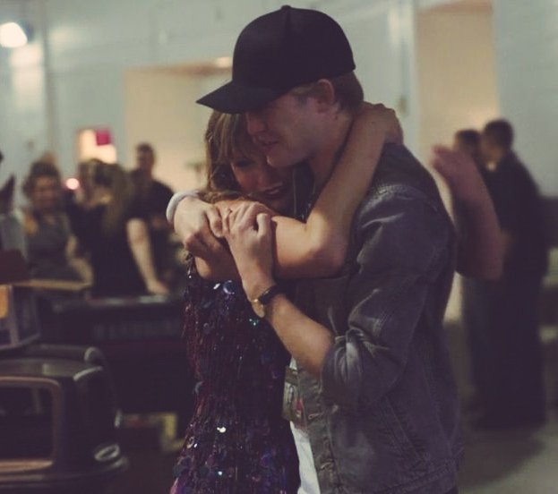 insaneartistt's tweet photo. People think love for show ,but I could die to keep it in secret 💕

#4YearsOfJaylor #4YearsOfToe https://t.co/4fdVoxgqI1