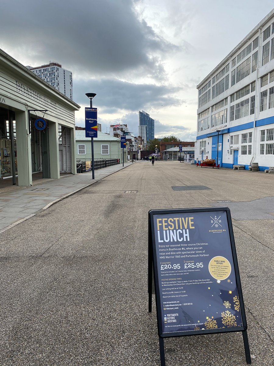 DockyardEvents's tweet image. Christmas Posters are up which means you can now officially start planning your upcoming festive lunches...Please do get in touch with our team
#Christmas #Portsmouth #Hampshire #Festivelunch #festive #festiveseason #festivefun #festivemood #festivevibes