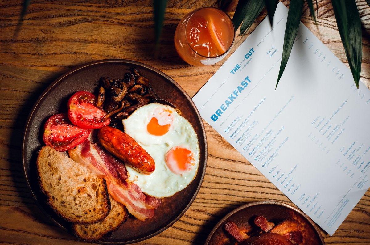 BREAKFAST IS SERVED TILL 11.30. We love eggs! And so does Boris. 1/2 dozen is apparently the reasoning behind the rule of six. We serve ours with extraordinary bread. #clarencecourt #thesnapery
 #lunch #delicious #allpressespresso #breakfast #wearewaterloo #se1 #primeminister