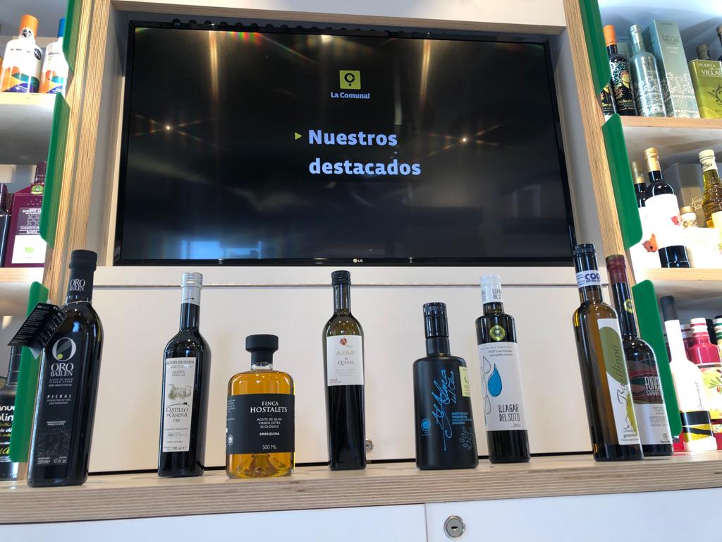 En la vitrina de los 8 #AOVEs destacados, esta semana:
<a href="/OroBailen/">Aceites Oro Bailen</a> Picual, <a href="/CastillodCanena/">Castillo de Canena</a> Arbequina R. Fam, Arbequina Eco <a href="/FincaHostalets/">Finca Hostalets</a>, <a href="/haciendaqueiles/">Hacienda Queiles</a> ABBAE Eco, <a href="/Alalmadelolivo1/">Al alma del olivo</a> Eco, El Lagar del Soto DOP Gata-H, <a href="/Basilippo/">Basilippo</a> Gourmet Arbequina y Rincón de <a href="/almasubbetica/">Almazaras de la Subbética</a> eco.