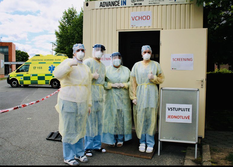 Zkusíme opět sílu Twitteru. Koronavirus značně zaměstnává naše stávající lékaře a sestry, kteří nám teď chybí v běžném provozu. Proto urgentně sháníme posily🙏 👩‍⚕️👨‍⚕️Hledáme bývalé zdravotníky, studenty všech zdravotnických oborů i mediky. #BrigadaKteraMaSmysl #ZaRetweetDiky #SOS