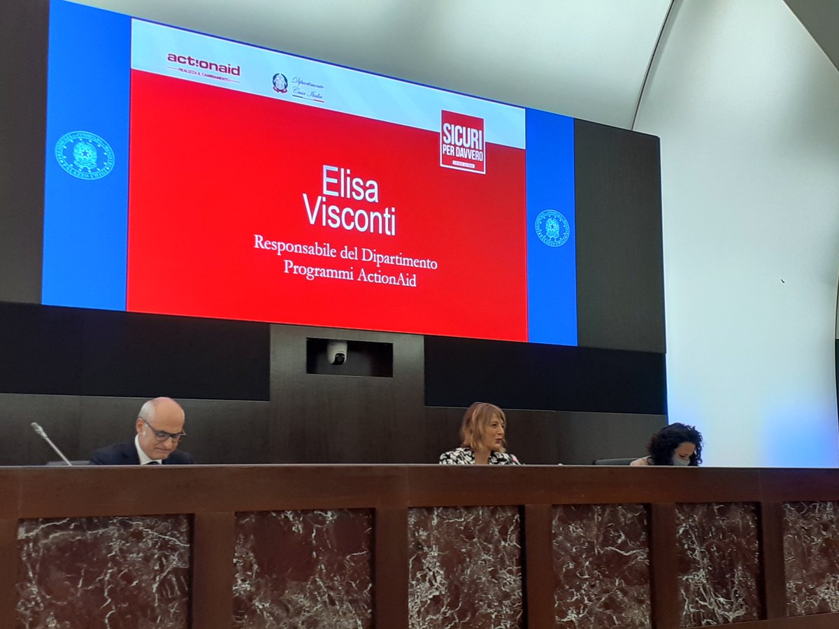 fabriziobarca's tweet photo. Rendere l'Italia resiliente a sismi e altri shock
Prevenirli, ridurne l'impatto quando accadono, non ricominciare ogni volta da capo nel riprendersi.
Linee Guida con metodo partecipativo da @ActionAidItalia
Palla alzata obbligata per il Piano Ripresa e Resilienza #209mld https://t.co/k9io822GV4