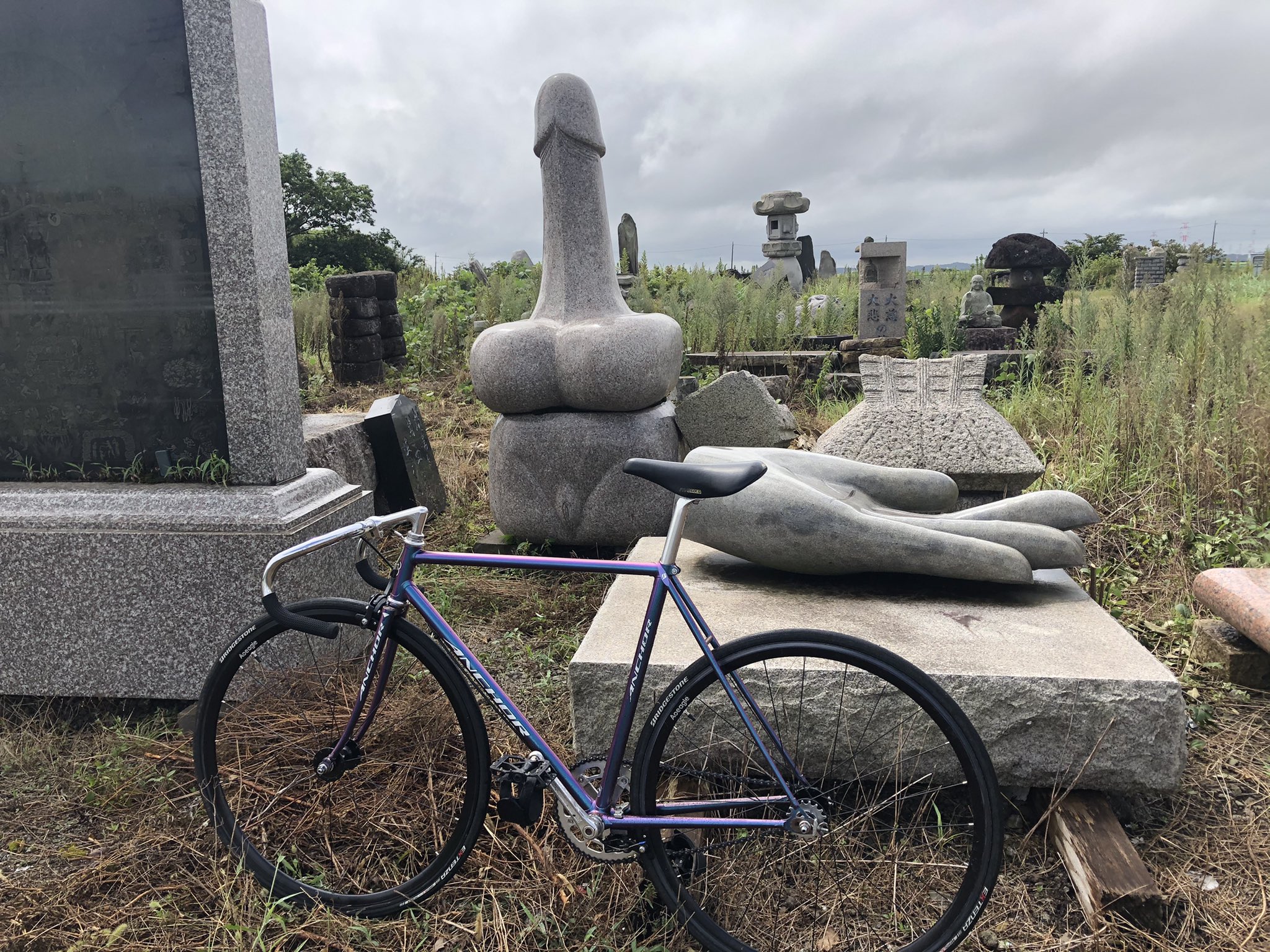 ま ピスト乗り 自転車のスペックをさらせ フレーム Njs Anchor ブレーキ 105 その他大小パーツ Njs Bia ホイール Aoeagle 中華 タイヤ F Extenza R Distanza ペダル Mks Always