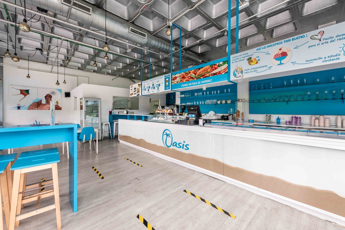 CCLasRamblas's tweet photo. Endulza tu semana con los helados y dulces de Oasis  🍨🍧 #LasRamblas #Oasis #Gatronomía https://t.co/hVut9iapXF