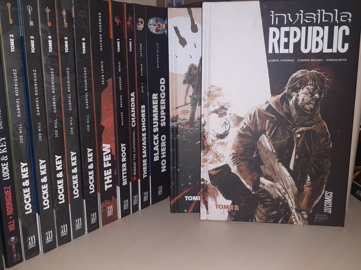 fisto_sr's tweet photo. #MercrediBD : Après 1an et demi je reviens vers la saga Invisible Republic...
Par @CorinnaBechko @gabrielhardman & @jordantboyd chez @HiComicsFrance pour @ImageComics .
#InvisibleRepublic #comics https://t.co/DDiT3P1ufV