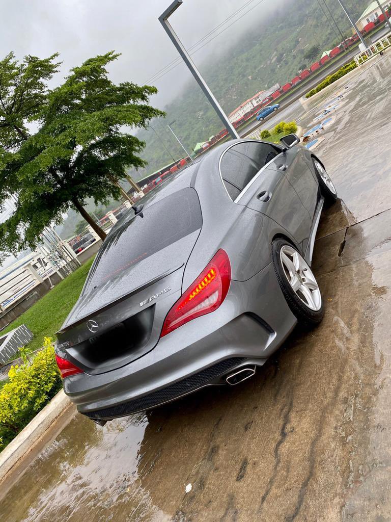 Deshysmalls's tweet photo. My G has a mad AMG for sale at a competitive rate, just 7.5M and location is Abuja.

You can hit up @BosDami for more details. https://t.co/neseeTyYTK