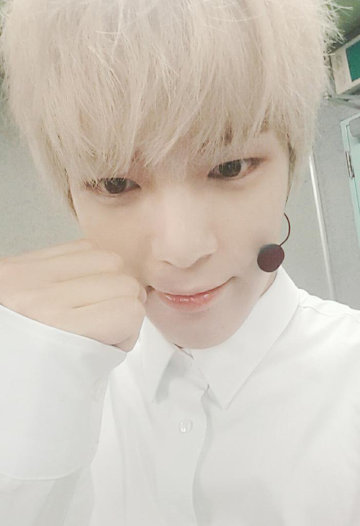 150615  @OfficialMonstaX Twitter> https://twitter.com/OfficialM...