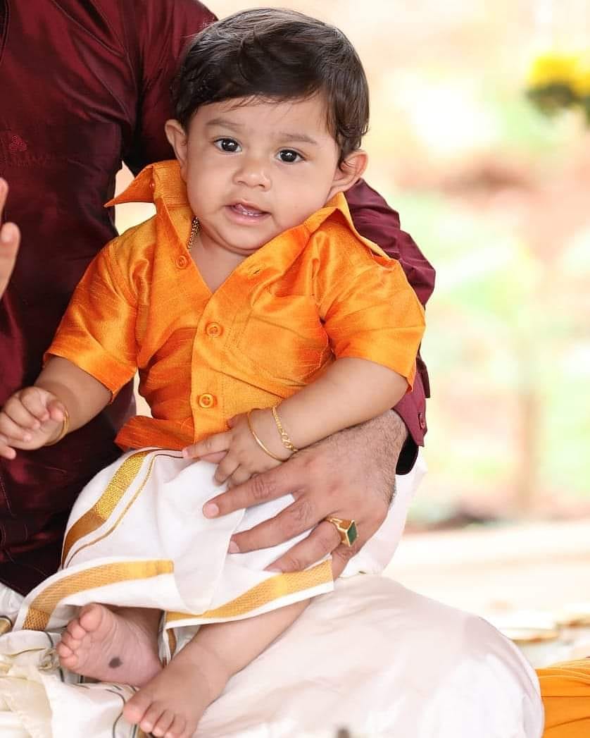 AKRSYAS's tweet photo. @TheNameIsYash @RadhikaPandit7 @AKRSYAS @OfficialYashFc #Junior_Boss #YATHRVA_YASH🔥😘😎❤️ https://t.co/cpQ0G6kk8l