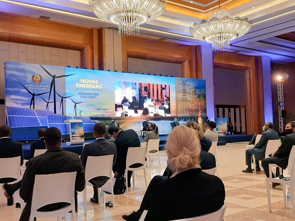 SBeneditoGaspar's tweet photo. Satisfeitos com o lançamento por @FNyusi do Programa de Leilões de Energias Renováveis,financiado pela UE🇪🇺 e @AFD_en, p/acelerar mecanismos e infraestruturas de geração de energia, maior participação do sector privado, + emprego e + energia para as pessoas e investidores.#PROLER https://t.co/ycltdJcuhe