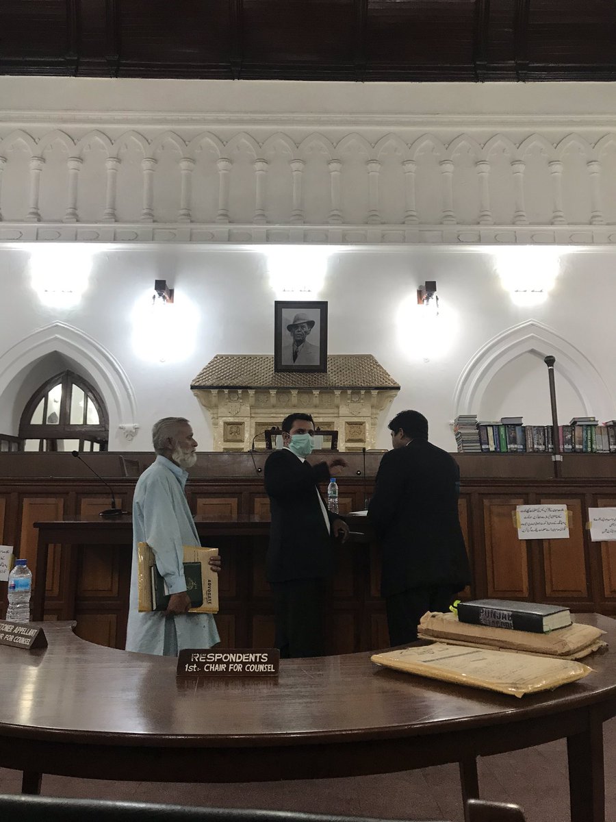 ImportantTrends's tweet photo. At high court! #expectedgradesforoctnov https://t.co/KJzc4IBUfF
