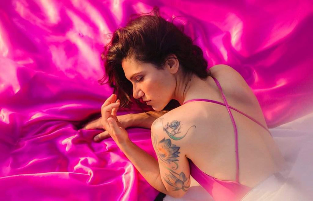 iMagazine tweet media