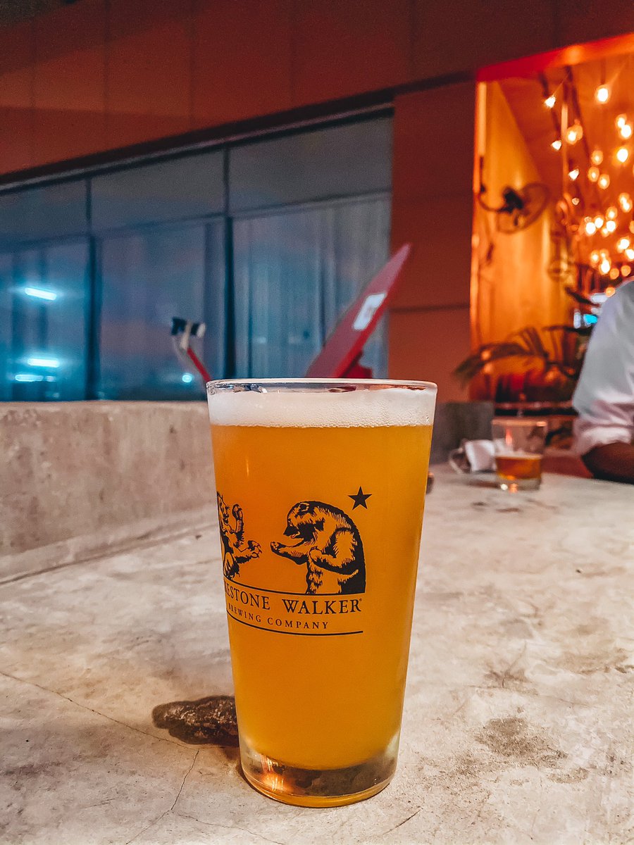 PHETSIAM's tweet photo. Nothing like having a great craft beer in the heart of Bangkok. 🐶🐶 #Phloenchit https://t.co/2NdBhqRyKP