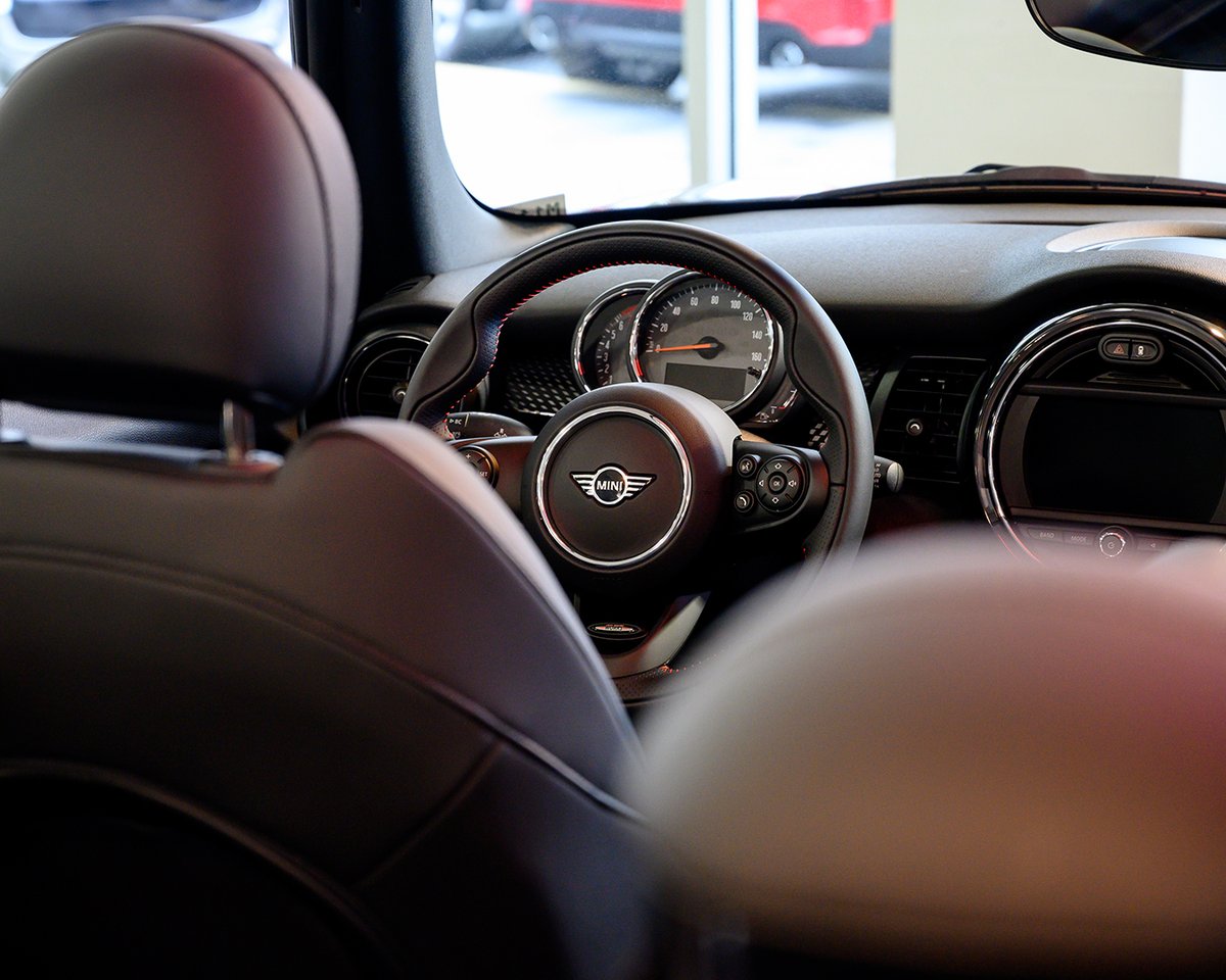 BramanMini's tweet photo. With so many customizable options, each MINI's interior is tailored to match your personality! How will you have yours? 

View our inventory in store or online: https://t.co/lf5a1FTcJm
Contact us today to build your MINI: (561) 666-4791 https://t.co/wQUfFHiPuI