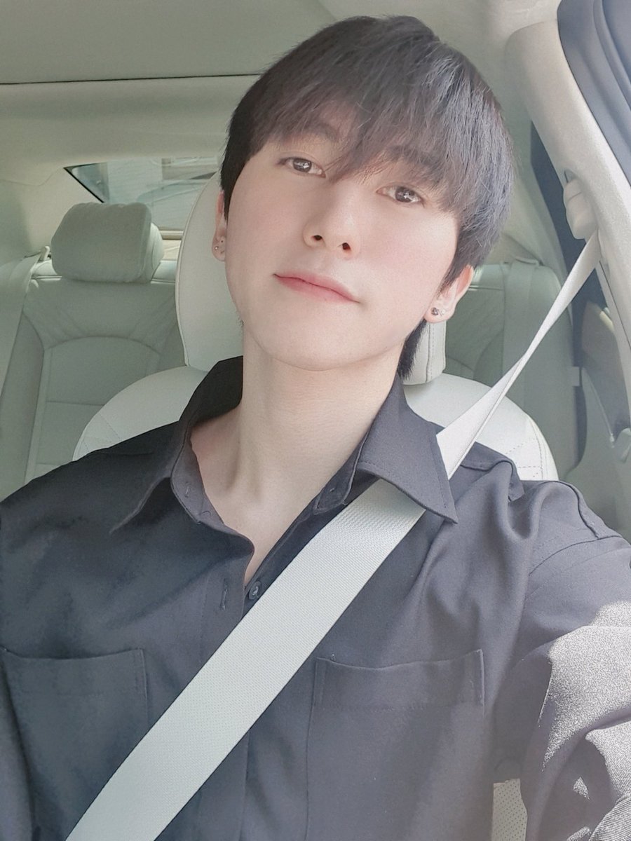 TARGET7_K's tweet photo. #로이
워니안녕!!🙋‍♂️💕
모두들 즐거운 추석 보내세요~~!!
멋지고 행복하고 건강한 명절 되시길 바래용✨
보고싶댜..

#타겟 #추석 https://t.co/r1rweb9dnU