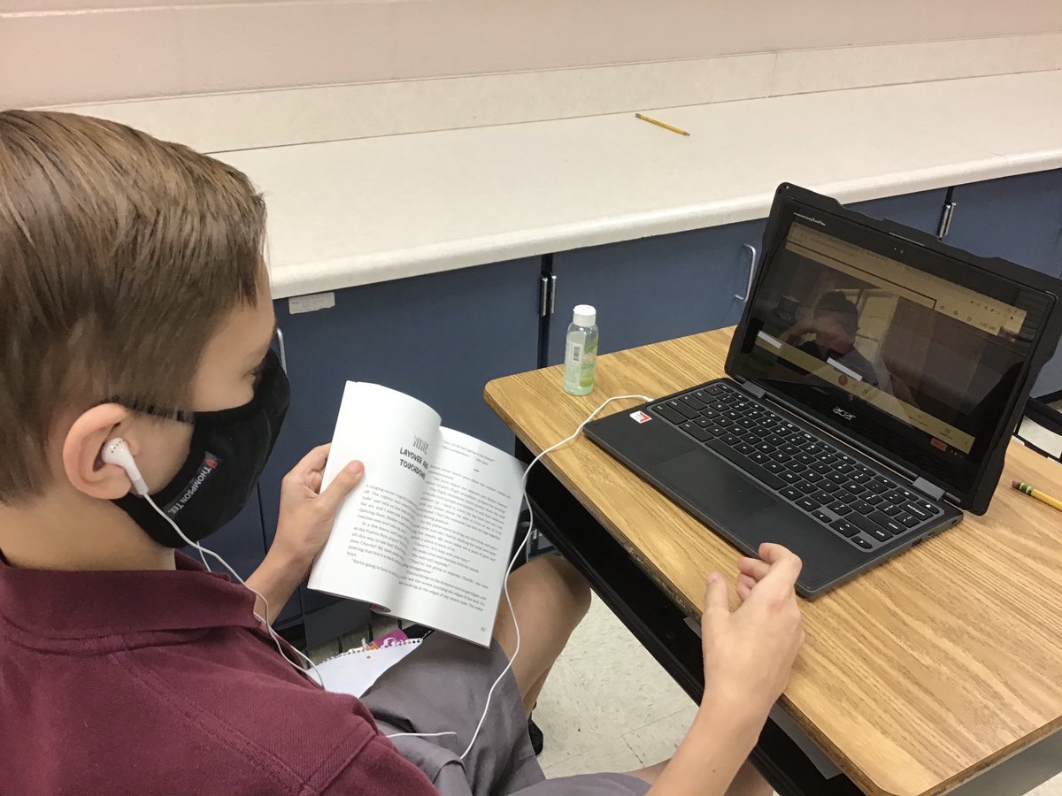 amylpie's tweet photo. * * * WE DID IT! * * *
A successful remote/in-person small group assignment about identifying theme in their novel’s chapters!
@ArchbaltSchools #aobedchat #adwteach #GoogleMeet @GoogleForEdu #sotiknights #6thchat @phcartaya https://t.co/5z8lNFwwiC