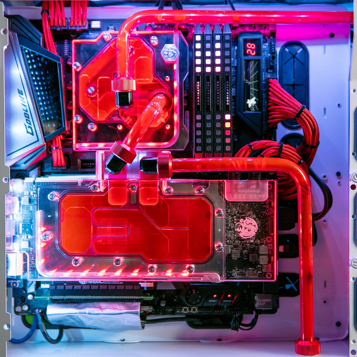 AcademyStai's tweet photo. Signori, La nuova bellezza di marca #origin il BIG O;
 
PC da gaming di ultima generazione + #ps4  o #xboxone + #nintendoswitch  tutto in un unico dispositivo personalizzabile tramite il loro sito.

Una chicca per gli occhi di un programmatore/gamer come me.

#gaming #gamingmemes https://t.co/TVHsNd3nEU