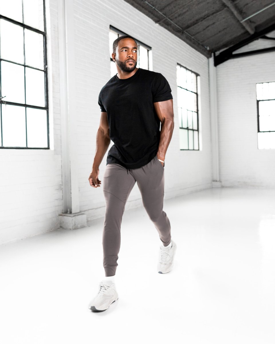 everforward's tweet image. Our V3 Joggers are our best to date! Have you grabbed your pair yet? everforwardapparel.com/collections/me…