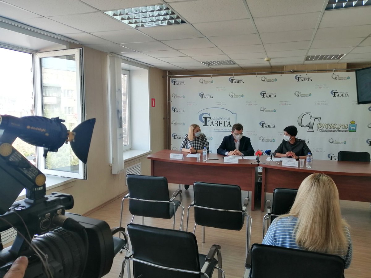 samocmp's tweet photo. В Самарской газете состоялась пресс-конференция, посвященная Всемирному Дню сердца. В мероприятии приняли участие эксперты СОЦМП и СОККД. Особое внимание было уделено вопросам профилактики болезней сердца. Все участники прошли экспресс обследование в центре здоровья СОЦМП. https://t.co/3zRutoSFd5