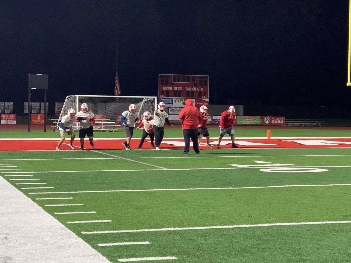 MadCubsFootball's tweet photo. WAKE UP CUB NATION!!! Itโs Jeff Week! That 6am Special Teams practice just hits different! LETโS GOOOOOOOOOOOOOOOO! #buildingBEASTS #GoCubs #BEATjeff #3PEAT https://t.co/GrsOPmDjxw