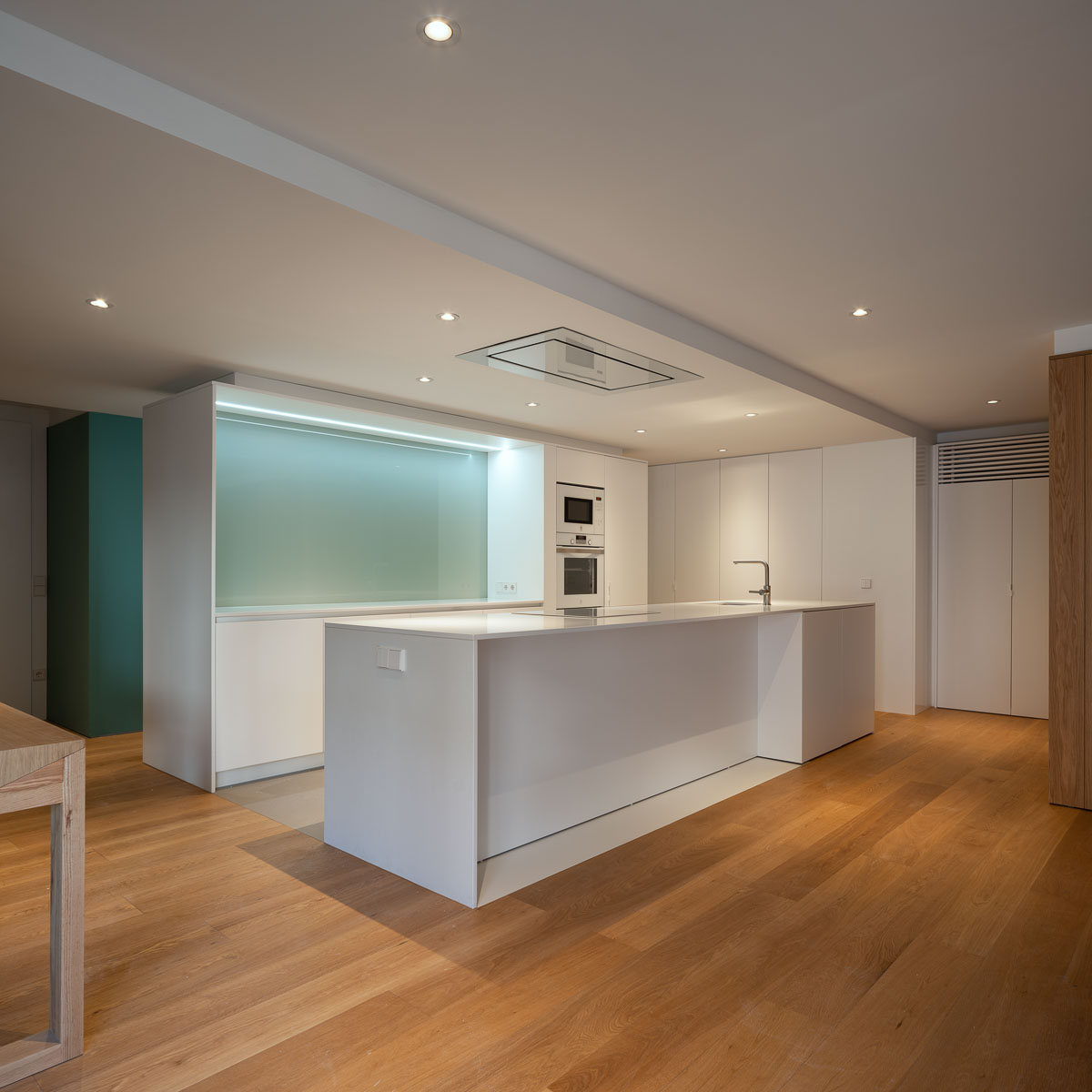 maderayvidrio's tweet photo. Cocina abierta.
Proyecto integral de vivienda particular realizado con #BAUMLAB

#Madera #Wood #CarpinteríadeMadera #Carpintería #Decoración #Deco #Arquitectura #decor #Architecture #Interiorismo #interiordesign #diseño #design #carpenter #work #woodworking

📸 @javierorive https://t.co/TeeSYUD5e4
