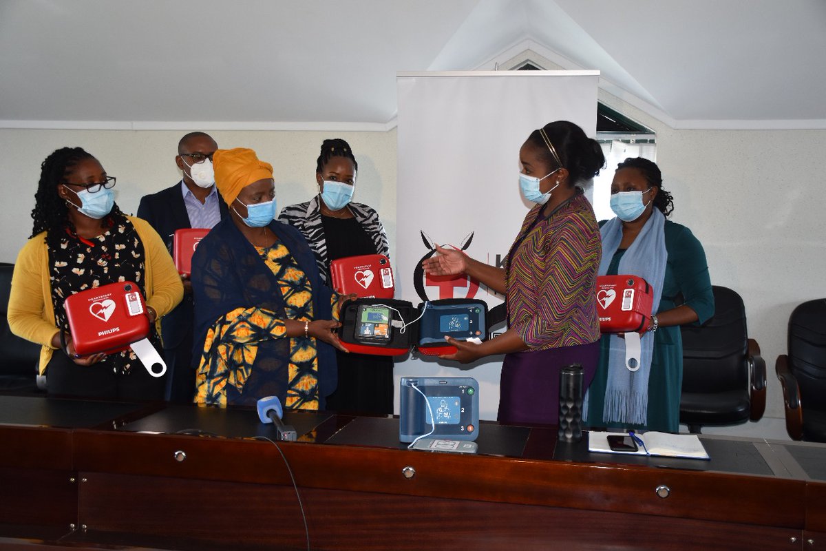 EMS_Kenya's tweet photo. The #Back2Rhythm campaign was aimed at raising public awareness on cardic health and health living to improve chances of survival to victims of sudden cardic arrest. https://t.co/Z8nPR1Vb5c