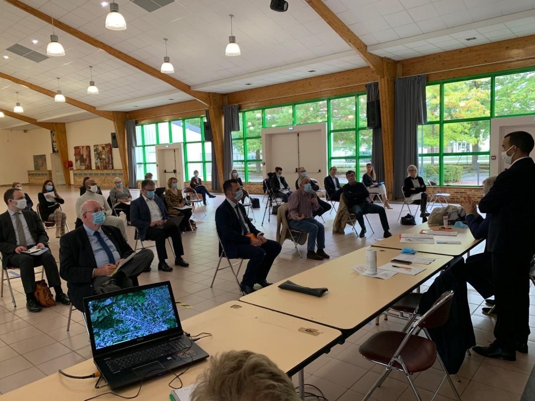 InfoAduga's tweet photo. #amenagement #planification #revitalisation #CentreVille
Séance de restitution des travaux #Urba8, jour 4, dans le cadre de la Résidence de Clermont-de-l’Oise.
@hautsdefrance
@VilleClermont60 https://t.co/W62TyAqgjy