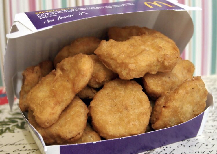 PostPornFood's tweet photo. Mcdonald’s Chicken Nuggets https://t.co/AEPMzYl7Ex