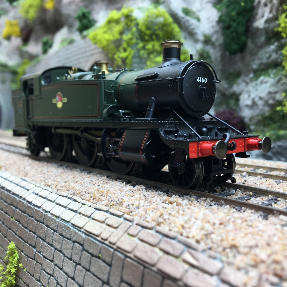 latelierdutrain's tweet photo. Nouveautés
#Marklin un coffret "Start Up", un wagon KNORR, une Loco Da 896 Digitale, #LGB une voiture voyageurs, #Roco  des wagons : citerne, poche, lisier, à ranchers..., #Fleischmann un coffret de démarrage, #Hornby une BR classe 5101 (00), et #Arnold des wagons silo SBB. https://t.co/mC9SE1Dktf