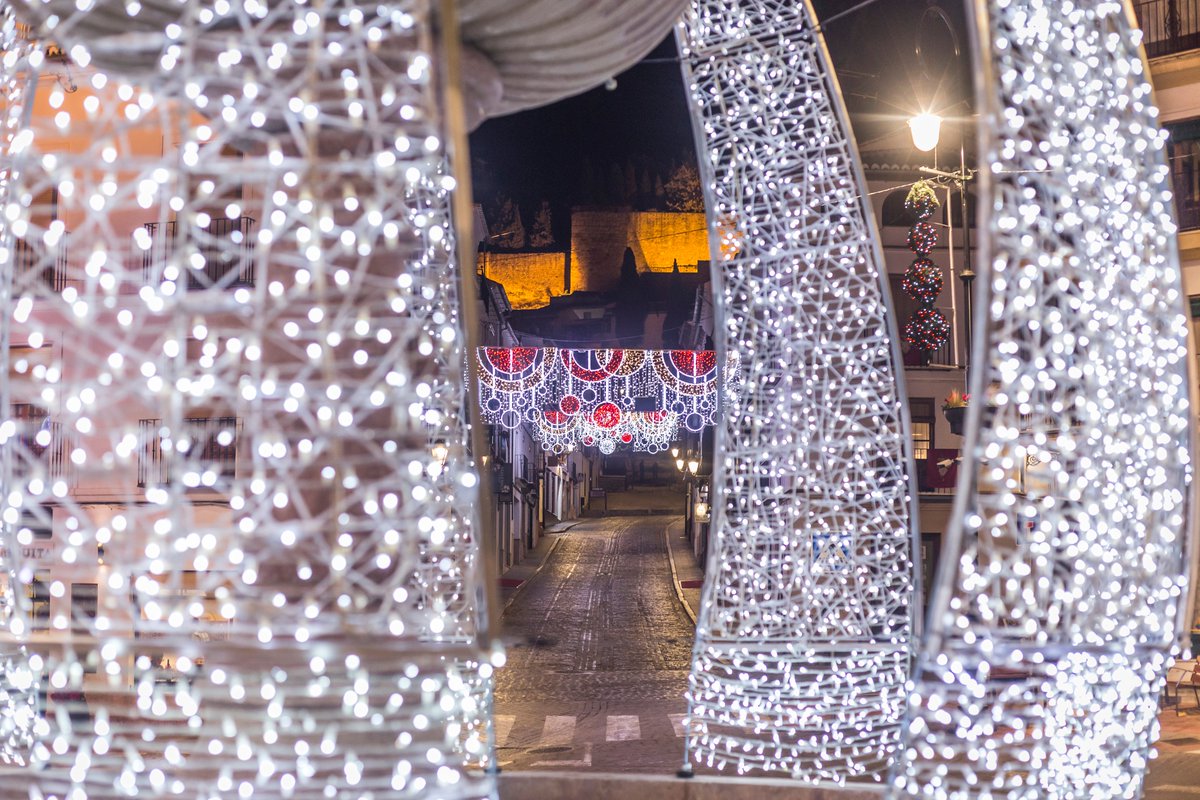 Porgesa's tweet photo. Llevamos más de 30 años siendo líderes en la fabricación de materiales y productos para el sector de la Iluminación Artística. La máxima calidad tiene un nombre: Porgesa

https://t.co/UDIvUgW2D2

 #christmaslighting #led #navidad #lighting #projectlighting #porgesa #porgematerial https://t.co/wnfhu49cqb