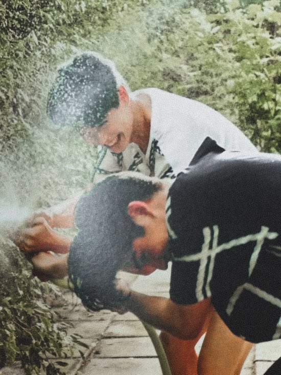 BrightWin  from photobook(ctto)— a thread;