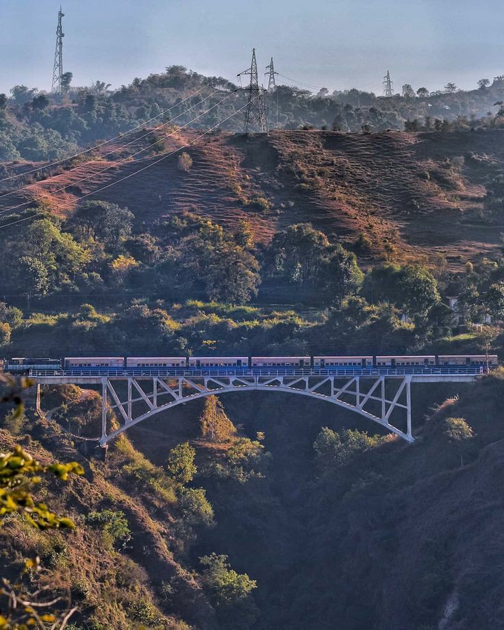 📍Kangra Railway Bridge (Himachal Pradesh)
#onlyhimachalpradesh #Himachal #HimachalPradesh #kangra #kangravalley