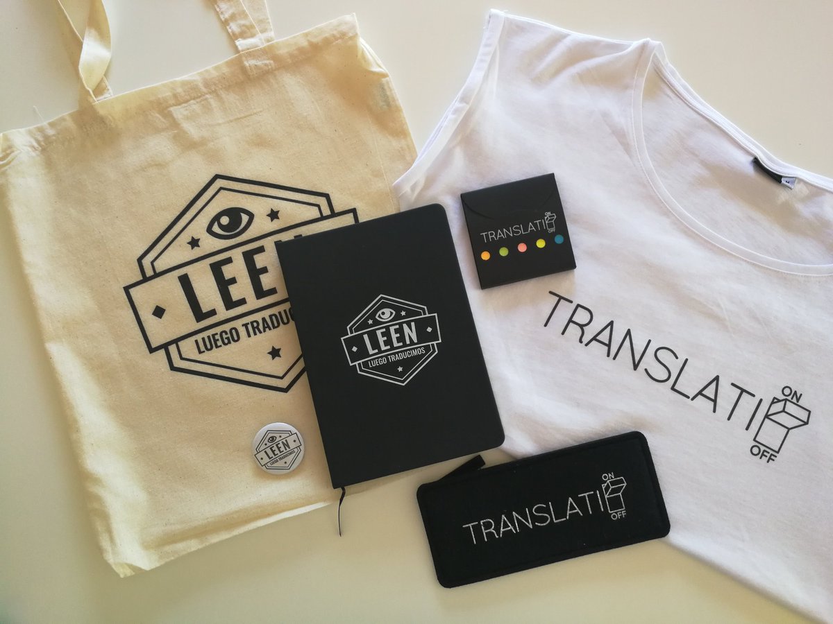 Con este lote de camiseta (L), libreta, estuche y demás traducosas, se traduce fetén.