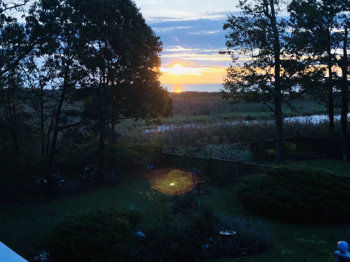 TJohnson665's tweet photo. @TuckerFox5 Sun is peeking out! Good call. https://t.co/VeKSOjw96g