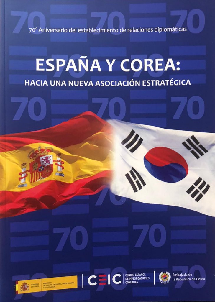 Hoy hemos estado en la presentación del libro conmemorativo del 70° aniversario del establecimiento de relaciones diplomáticas entre #Corea y España que ha organizado la <a href="/embcoreaespana/">Embajada de la República de Corea en España</a> en Madrid