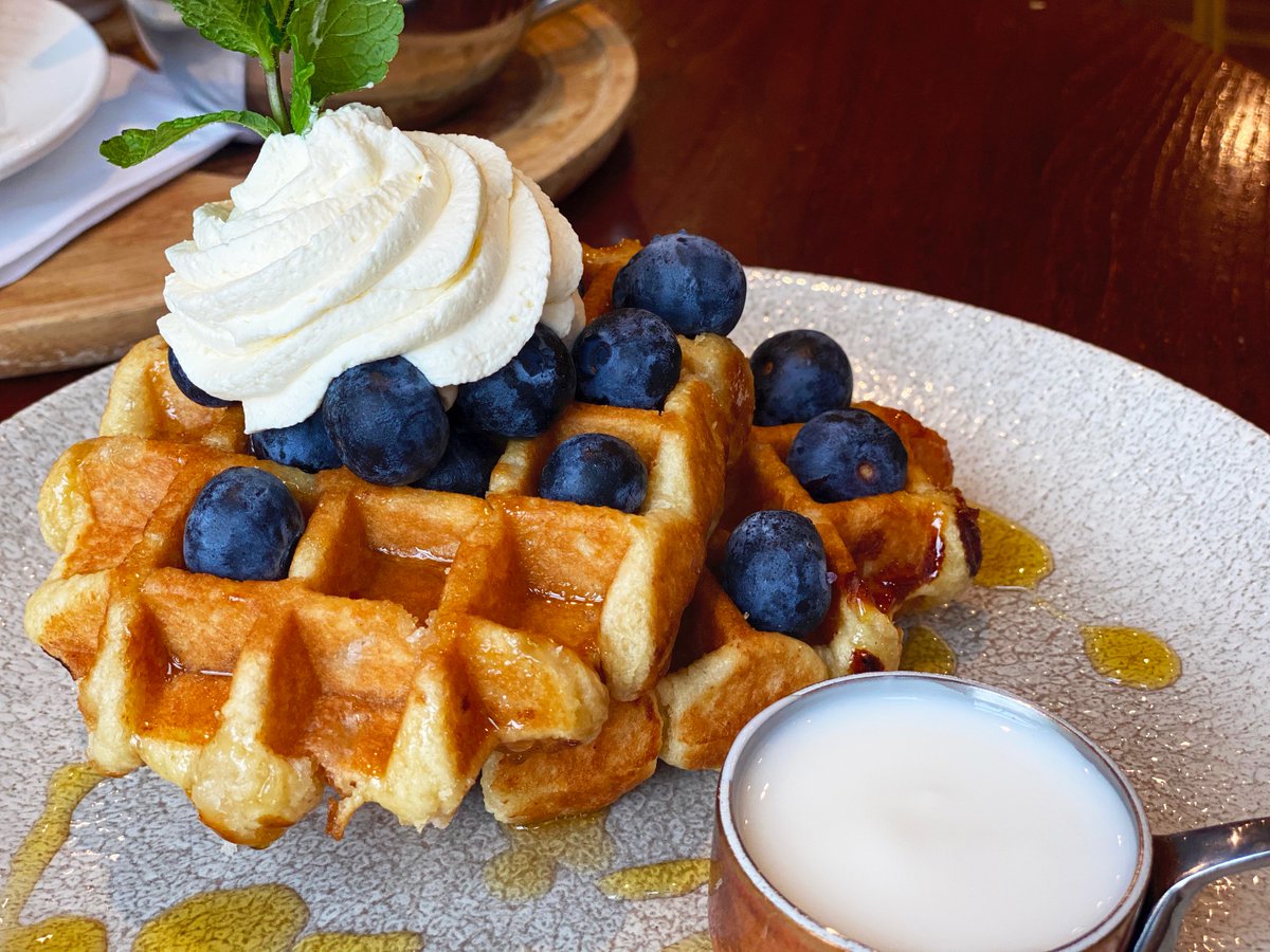 Start your day with us at The Old Loans Inn. Enjoy a warm cooked breakfast with a coffee, eggs any way you like them, or even a sneaky wee cake. It's the perfect start to the morning.