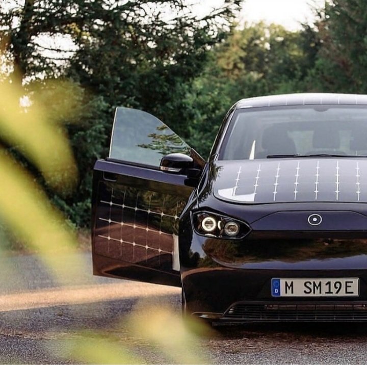 renerworldltd's tweet photo. An Electric Vehicle with it's body laced with solar cells.

The solar cells help in charging it's inbuilt battery giving the vehicle more range.

This is SION.

What do you think?

#TechIndependenceIn1Day #LayconTheWinner https://t.co/eAkBsTllWc