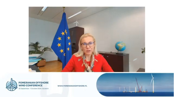 MKiS_GOV_PL's tweet photo. .@KadriSimson, komisarz @EU_Commission ds. energii, podczas #POWC2020: Skupienie się na rozwoju morskich farm wiatrowych i uwolnieniu potencjału Bałtyku, jest niezbędne, aby osiągnąć cele stawiane przez Komisję Europejską w zakresie neutralności klimatycznej. https://t.co/d4E98rVbYm