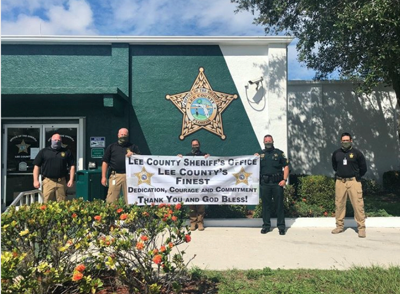 EastLeeChamber's tweet image. Lee County Sheriff's Office Central District deputies and electives accepted this "Thank you" banner from a generous citizen! 🎉 @leesheriff

#eastleecounty #leecountyfl #southwestflorida #swfl  #lehighacres #lehighacresfl #lehighacresflorida #ftmyersfl #leecountysheriffs #LCS