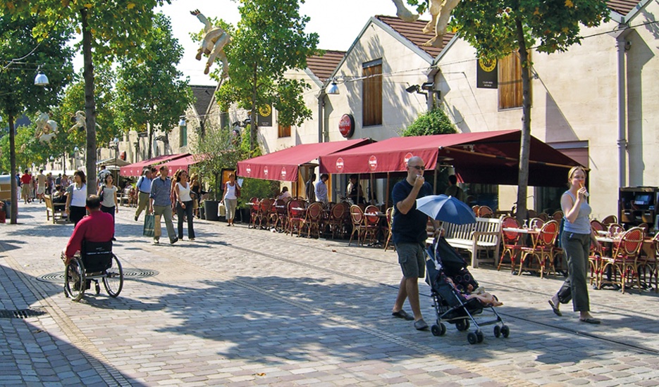 __Apur__'s tweet image. Vers une accessibilité pour tous de #Paris. La synthèse de l&apos;étude consacrée aux #EspacesPublics inclusifs est en ligne ici apur.org/fr/nos-travaux…