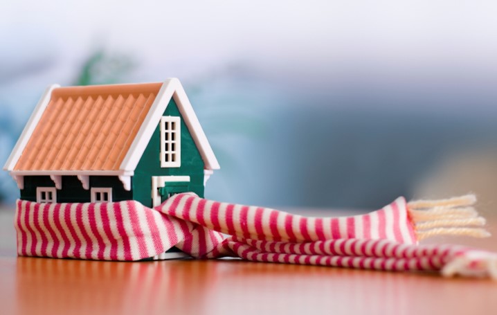 You can now apply to the government's #GreenHomesGrant scheme to improve the energy efficiency of your home - insulation and low carbon heating systems are key primary measures. See our website for more information: bit.ly/greenhomesgran…