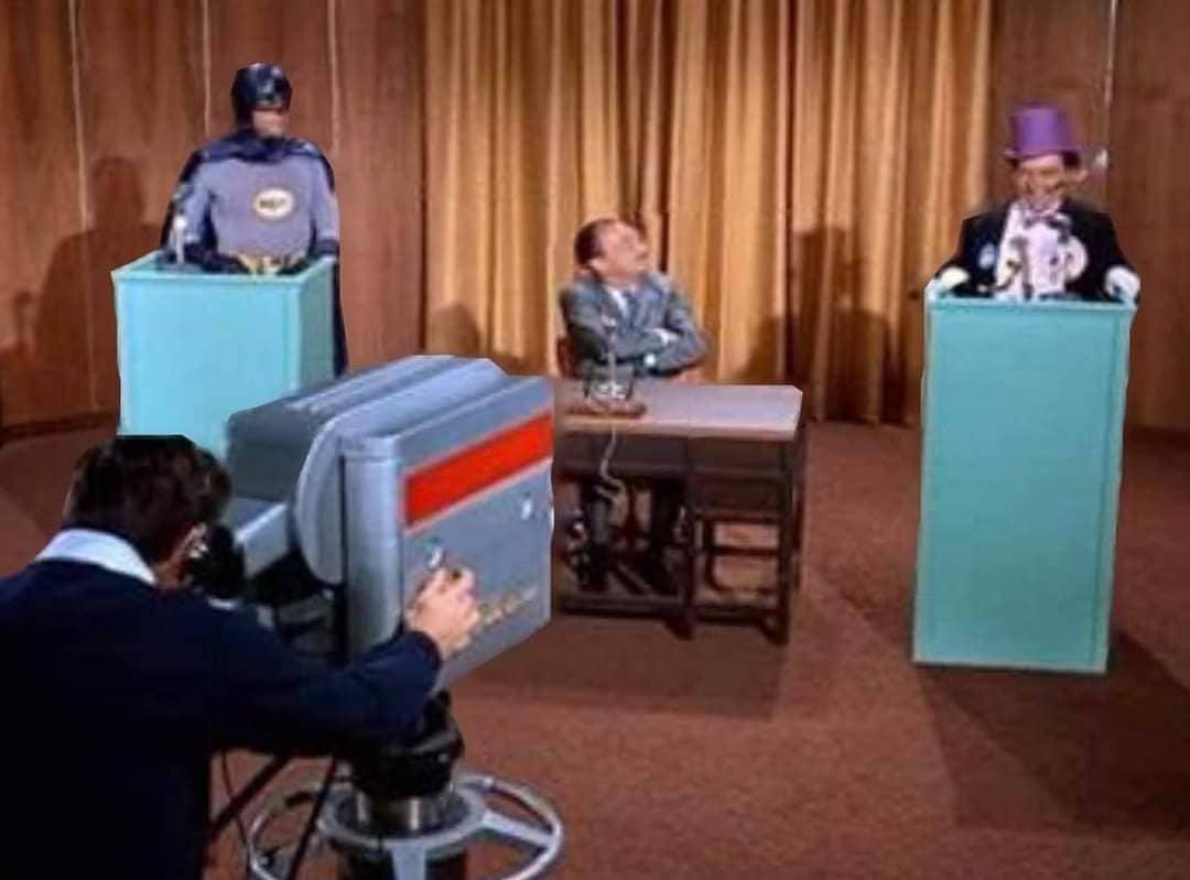 FCauyao's tweet photo. Sums up lastnites #Debates2020 https://t.co/TDtzaQdf9S