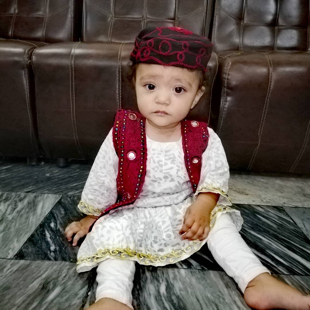 AftabAf32167390's tweet photo. Minha Afridi #niece ❣️ #traditional_look https://t.co/HwDBYcTFL8
