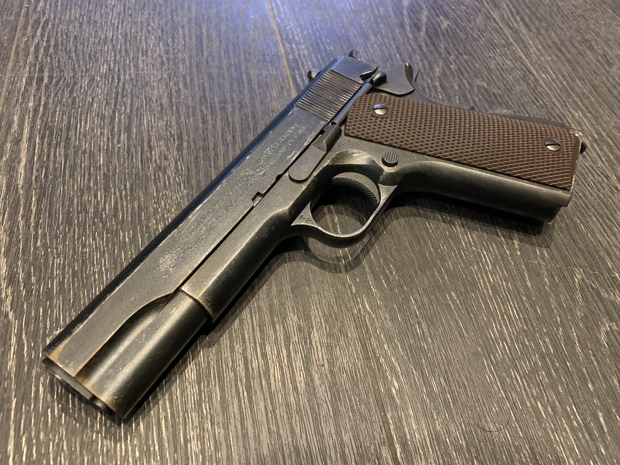 東京マルイ 金属風塗装　コルトガバメント M1911A1 東京マルイ 金属風塗装 コルトガバメント M1911A1 トイガン