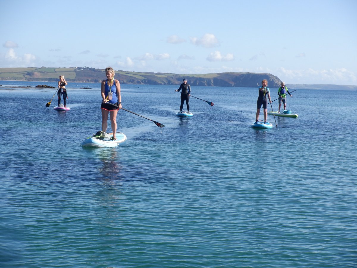 SUPinaBagUK's tweet photo. One #Autumn day is so different to the next. Was this the last day of warm sunshine in 2020? -- eek #SUPLikeaLocal #LoveCornwall #TheRoseland #SUP #StandUpPaddle #PaddleBoarding #SUPSafari #Cornwall https://t.co/Fy5AooRNnE https://t.co/FIJyxM5gEs